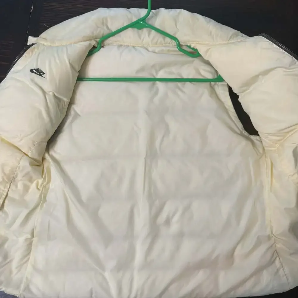 Nike Women's Therma-FIT Duck Down Classic‎ Puffer Green Vest